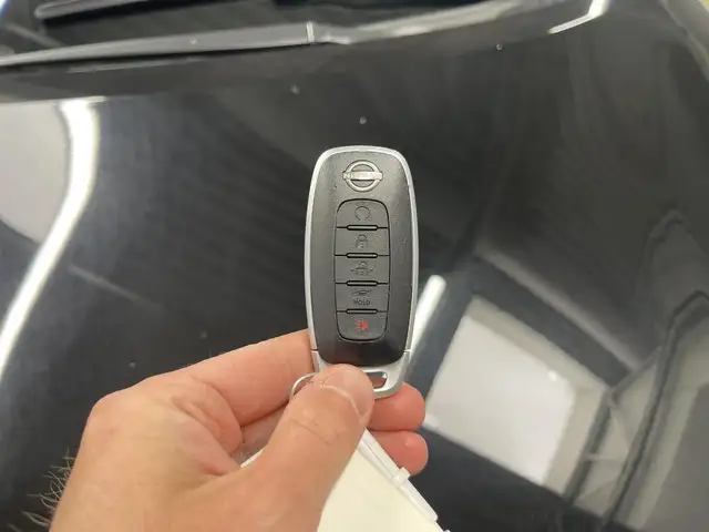 Nissan Versa SR 2024 - Photo 25