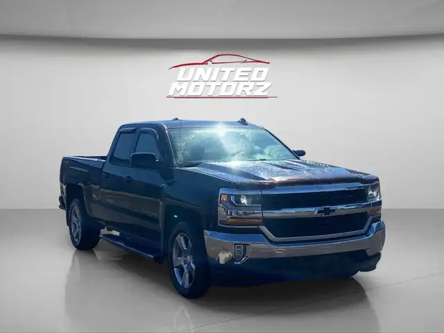 2017 Chevrolet Silverado 1500 LT 143.5' 5.3L V8~ - Photo 3