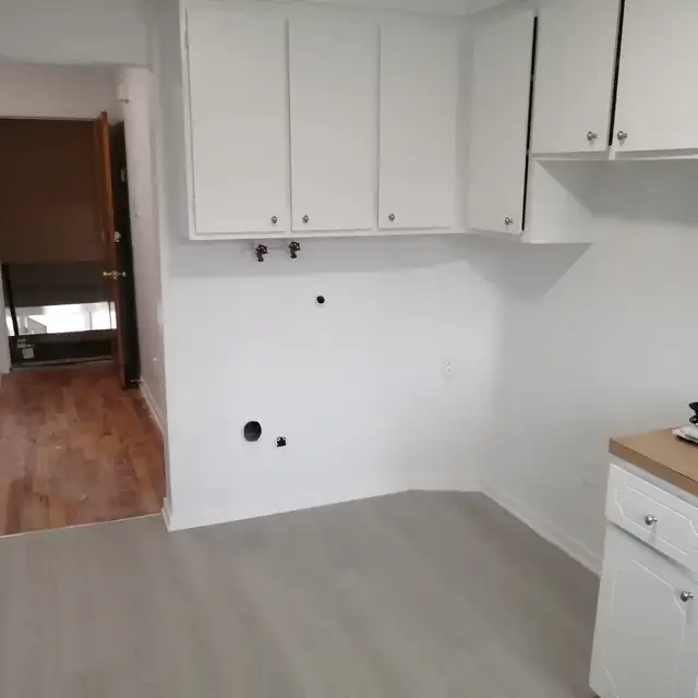 ST LEONARD :  CHAUFFER-RENOVER-REPEINTE-SABLER/VERNIS - Photo 3