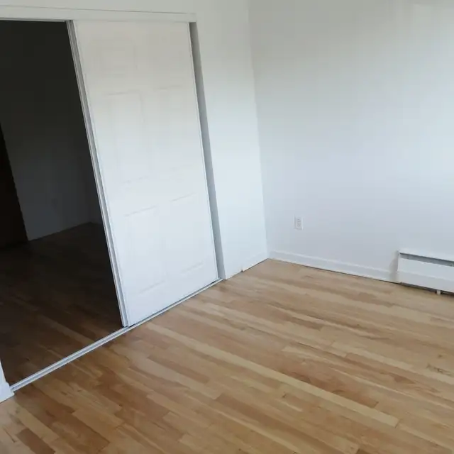 ST LEONARD :  CHAUFFER-RENOVER-REPEINTE-SABLER/VERNIS - Photo 8