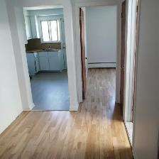 ST LEONARD :  CHAUFFER-RENOVER-REPEINTE-SABLER/VERNIS - Photo 10