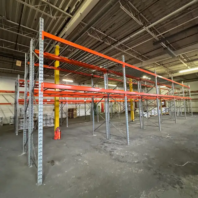 PALLET RACKING - Photo 7
