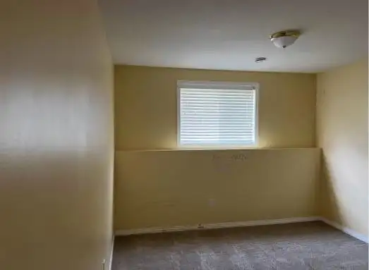 3 Bedroom 2 Bath Detached House - Photo 3