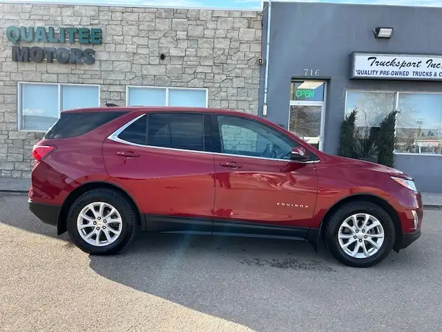 2018 Chevrolet Equinox FWD 4dr LT w/1LT - Photo 4