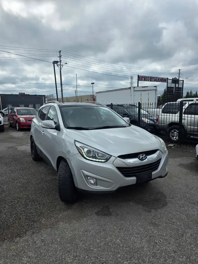 2015 Hyundai Tucson SE - Photo 2