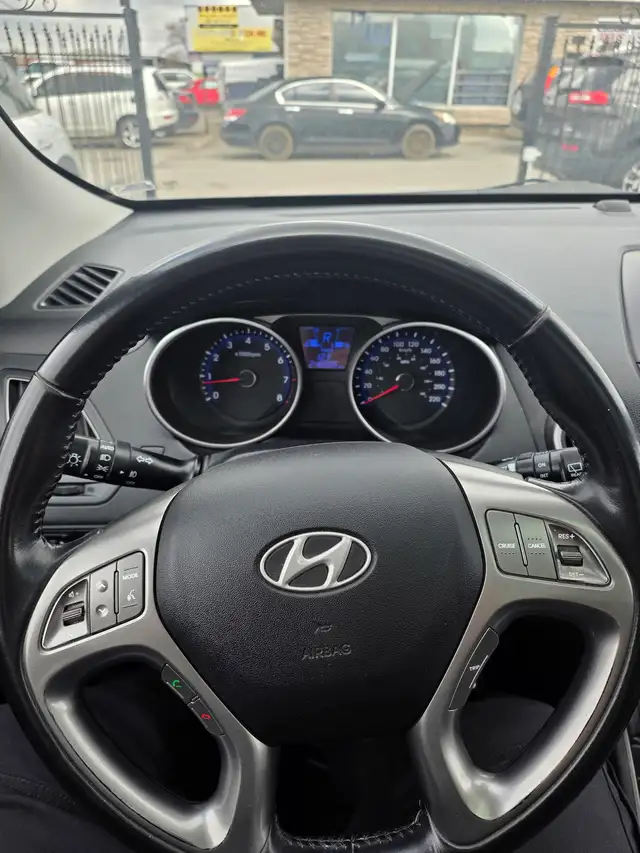 2015 Hyundai Tucson SE - Photo 13