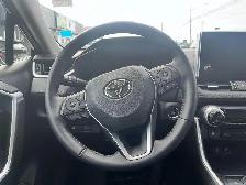 2023 Toyota RAV4 XLE XLE | Premium | Leather | Sunroof - Photo 15