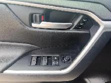 2023 Toyota RAV4 XLE XLE | Premium | Leather | Sunroof - Photo 16
