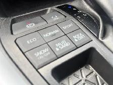 2023 Toyota RAV4 XLE XLE | Premium | Leather | Sunroof - Photo 19
