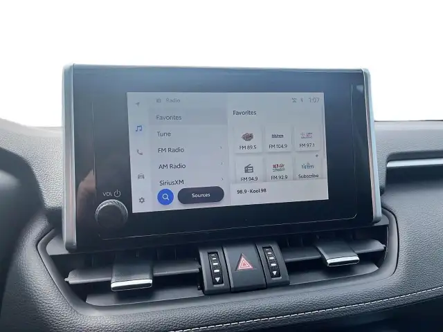 2023 Toyota RAV4 XLE XLE | Premium | Leather | Sunroof - Photo 21