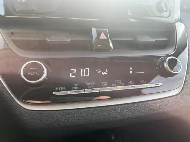 2021 Toyota Corolla LE LE | Adaptive Cruise | Heated Seats - Photo 8