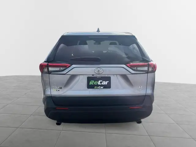 2025 Toyota RAV4 LE LE | Adaptive Cruise | Blind Spot - Photo 4
