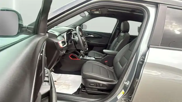2023 Chevrolet Trailblazer RS PKG AWD 1.3L TURBO B.CAM/PANOROOF/ - Photo 13