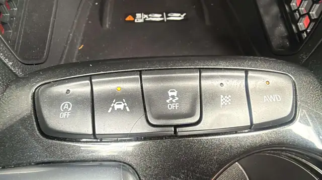 2023 Chevrolet Trailblazer RS PKG AWD 1.3L TURBO B.CAM/PANOROOF/ - Photo 25