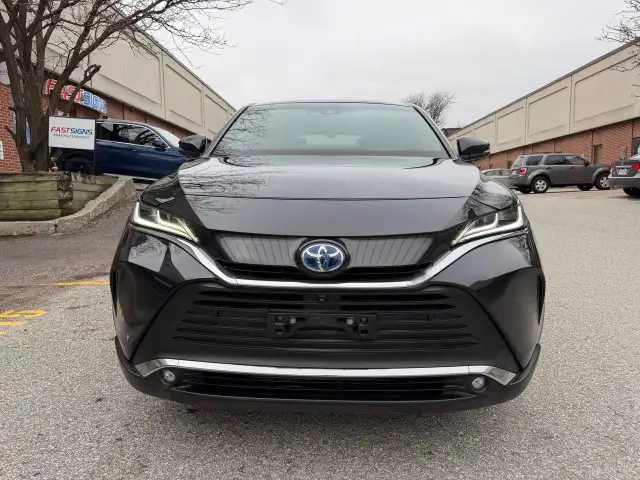 2022 Toyota Venza LIMITED AWD ,NAVIGATION, PANORAMIC ROOF, LEATH - Photo 2