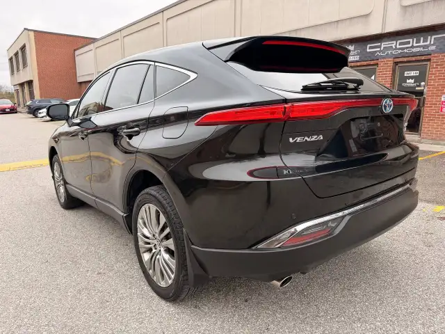 2022 Toyota Venza LIMITED AWD ,NAVIGATION, PANORAMIC ROOF, LEATH - Photo 5