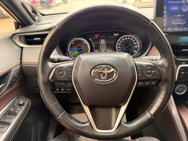 2022 Toyota Venza LIMITED AWD ,NAVIGATION, PANORAMIC ROOF, LEATH - Photo 9