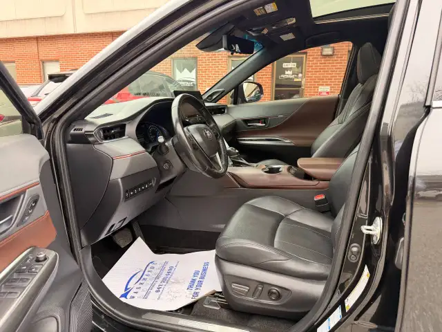 2022 Toyota Venza LIMITED AWD ,NAVIGATION, PANORAMIC ROOF, LEATH - Photo 17