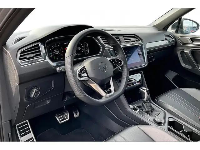 2022 Volkswagen Tiguan AWD | R-LINE | LEATHER | PANORAMIC SUNROO - Photo 2