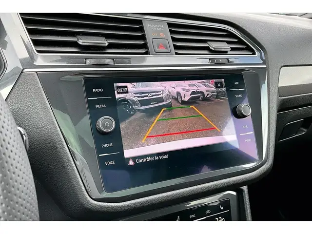 2022 Volkswagen Tiguan AWD | R-LINE | LEATHER | PANORAMIC SUNROO - Photo 6