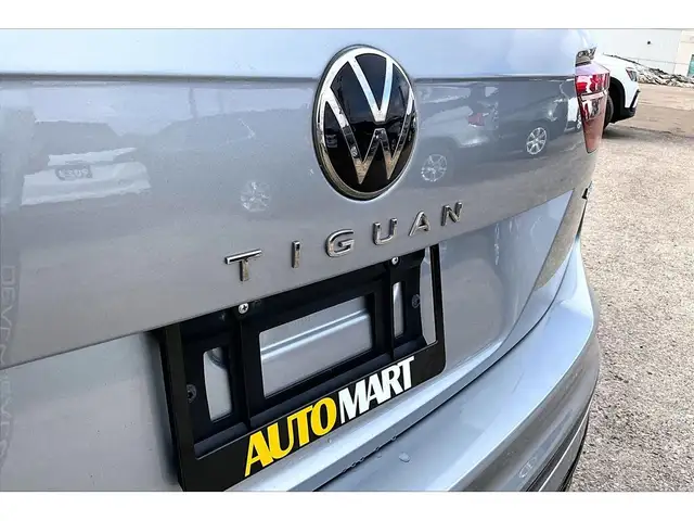 2022 Volkswagen Tiguan AWD | R-LINE | LEATHER | PANORAMIC SUNROO - Photo 8