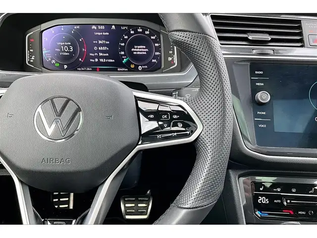 2022 Volkswagen Tiguan AWD | R-LINE | LEATHER | PANORAMIC SUNROO - Photo 13