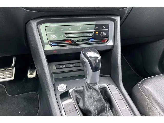 2022 Volkswagen Tiguan AWD | R-LINE | LEATHER | PANORAMIC SUNROO - Photo 17