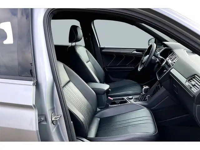 2022 Volkswagen Tiguan AWD | R-LINE | LEATHER | PANORAMIC SUNROO - Photo 19