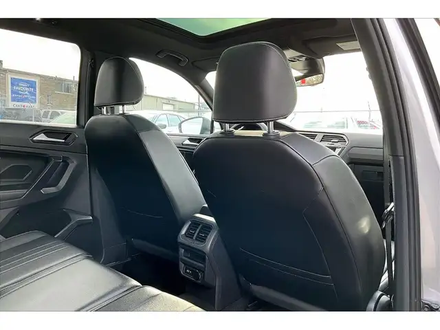 2022 Volkswagen Tiguan AWD | R-LINE | LEATHER | PANORAMIC SUNROO - Photo 22