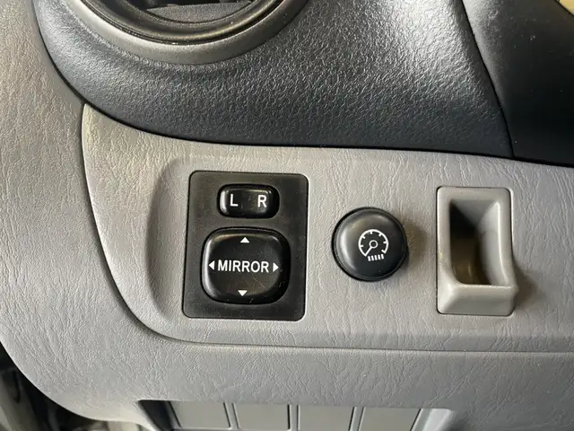 2002 Toyota RAV4 - Photo 14