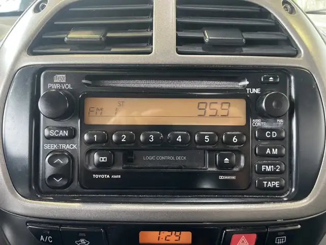 2002 Toyota RAV4 - Photo 15