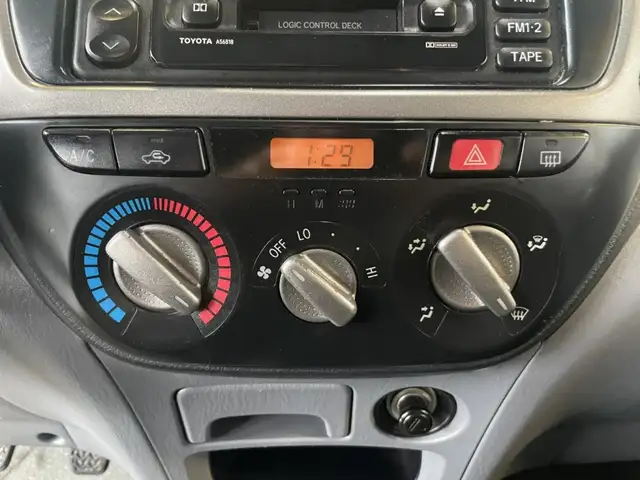 2002 Toyota RAV4 - Photo 16