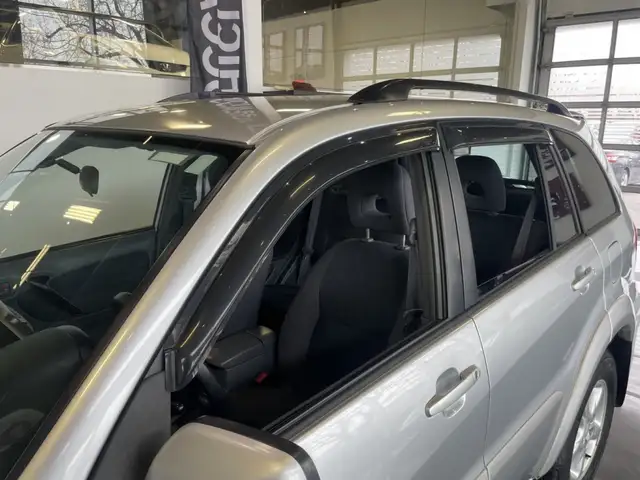 2002 Toyota RAV4 - Photo 22