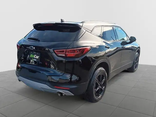 2025 Chevrolet Blazer LT | 2LT | Save $15,701 vs New - Photo 8