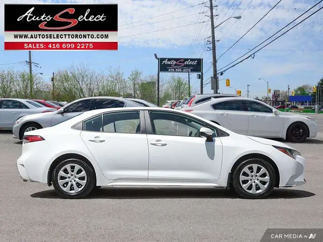 2020 Toyota Corolla LE Apple Carplay - Clean Carfax - New Tires - Photo 3