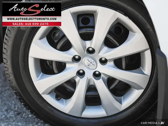 2020 Toyota Corolla LE Apple Carplay - Clean Carfax - New Tires - Photo 6