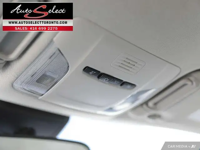 2020 Toyota Corolla LE Apple Carplay - Clean Carfax - New Tires - Photo 25