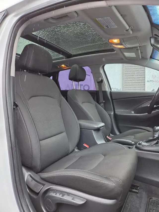 Hyundai Elantra GT GLS 2018 GLS TOIT PANO BAS KILO MAGS - Photo 11