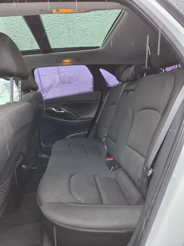 Hyundai Elantra GT GLS 2018 GLS TOIT PANO BAS KILO MAGS - Photo 13