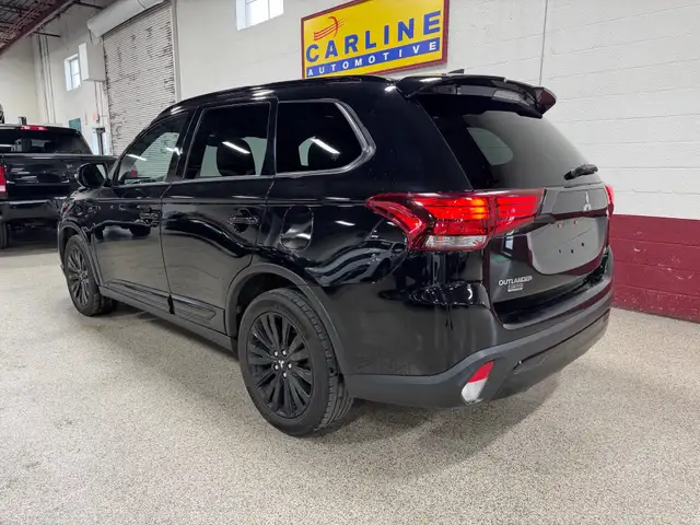 2020 Mitsubishi Outlander SEL S-AWC 7 SEATER - BLUETOOTH - BACKU - Photo 4