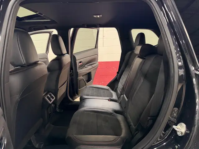 2020 Mitsubishi Outlander SEL S-AWC 7 SEATER - BLUETOOTH - BACKU - Photo 13