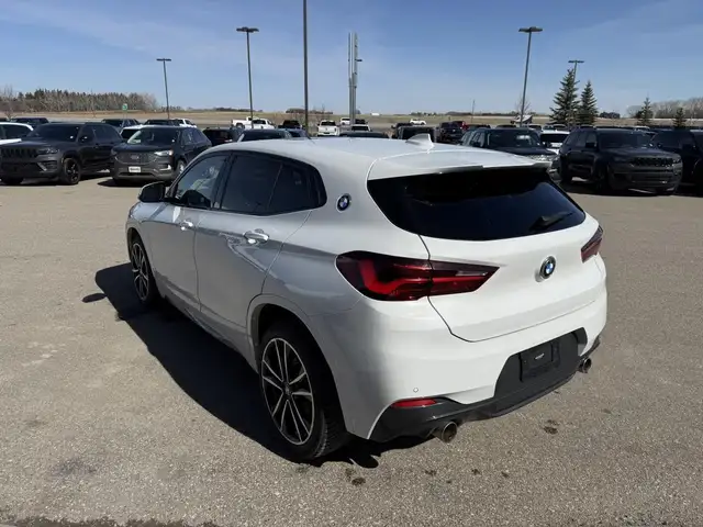 2022 BMW X2 xDrive28i AWD / SPORTY LUXURY / TURBO - Photo 6