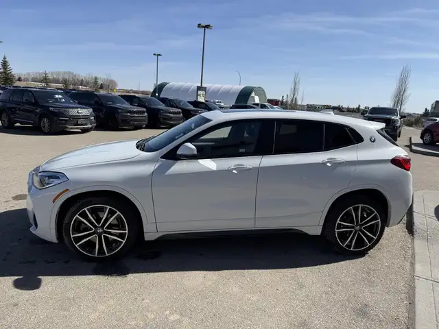 2022 BMW X2 xDrive28i AWD / SPORTY LUXURY / TURBO - Photo 7