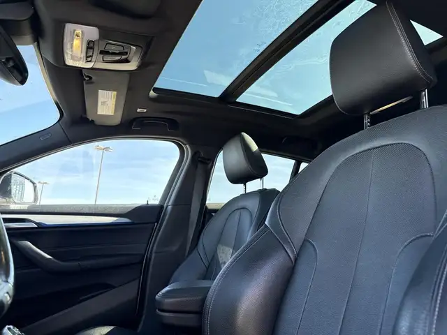 2022 BMW X2 xDrive28i AWD / SPORTY LUXURY / TURBO - Photo 12