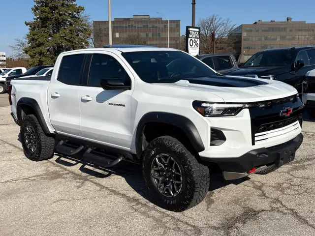 2024 Chevrolet Colorado 4WD ZR2 - Photo 12