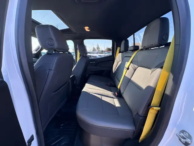 2024 Chevrolet Colorado 4WD ZR2 - Photo 19