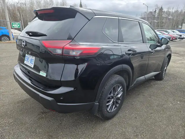 2025 Nissan Rogue - Photo 4