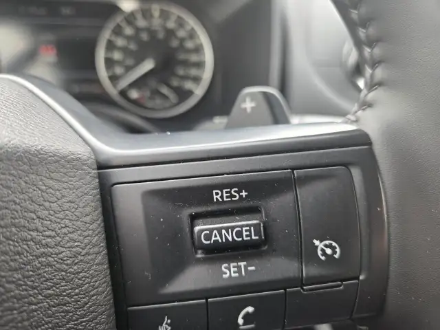 2025 Nissan Rogue - Photo 14