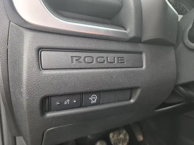 2025 Nissan Rogue - Photo 17