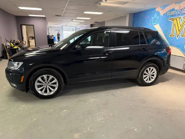 2018 Volkswagen Tiguan Trendline 4MOTION - Photo 2